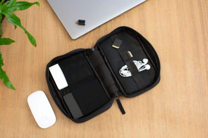 Tech-etui Calix | Gerecycled | Meerdere vakken
