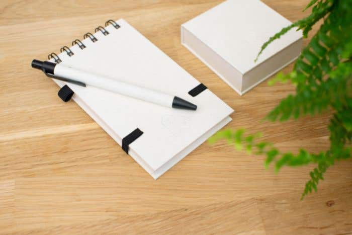 Carnet à spirale A6 en carton recyclé Martha