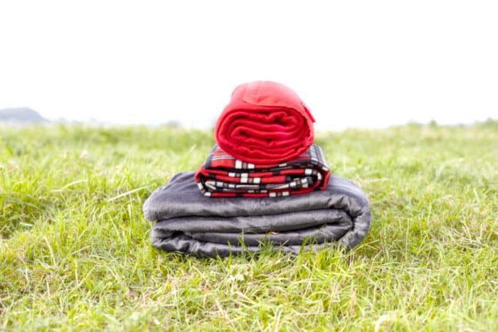 Manta sintética em poliéster Margot