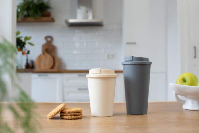 Double-walled mug Gabriela | 350 ml