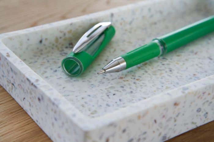 Penna roller in ABS con refill gel nero Karin