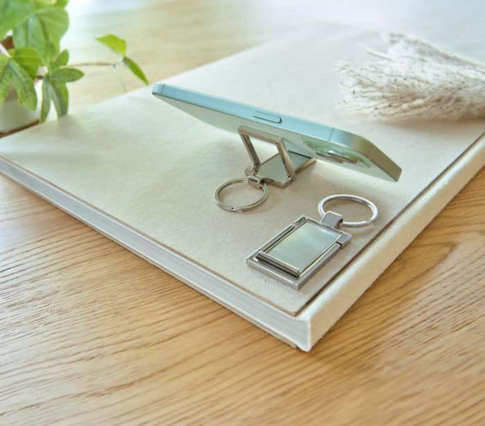 Zinc alloy keychain Colin