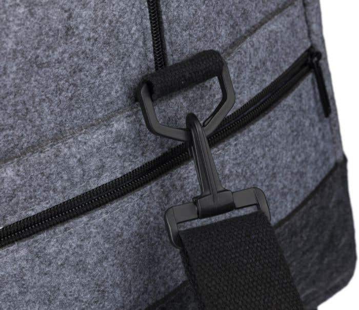 Sporttas Corliss | Gerecycled vilt | Verstelbare band