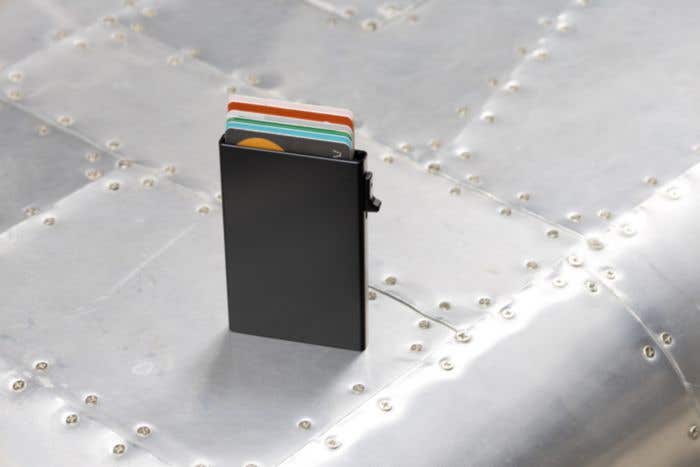 BrandCharger pasjeshouder Wally Mag | MagSafe-compatibel