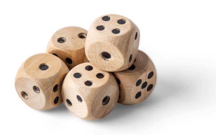 Beech wooden dice set Celine