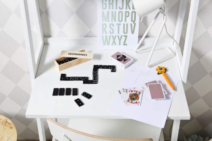 Jogo de dominó em caixa de madeira Enid 2.0