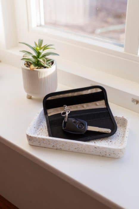 Key and card pouch Ripple | Recycled | RFID protection