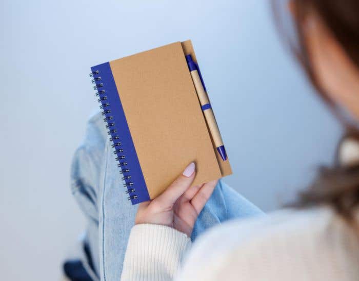 Notebook Stella | Recycled cardboard | Lined | With ballpen