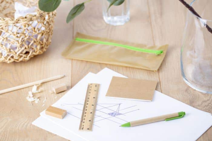 Non-woven (80 gr/m²) potlodenetui Bilal