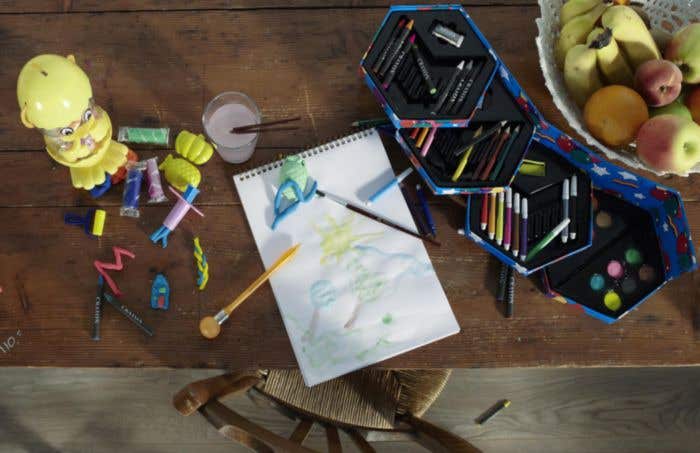 Set d'arte in cartone Kenji