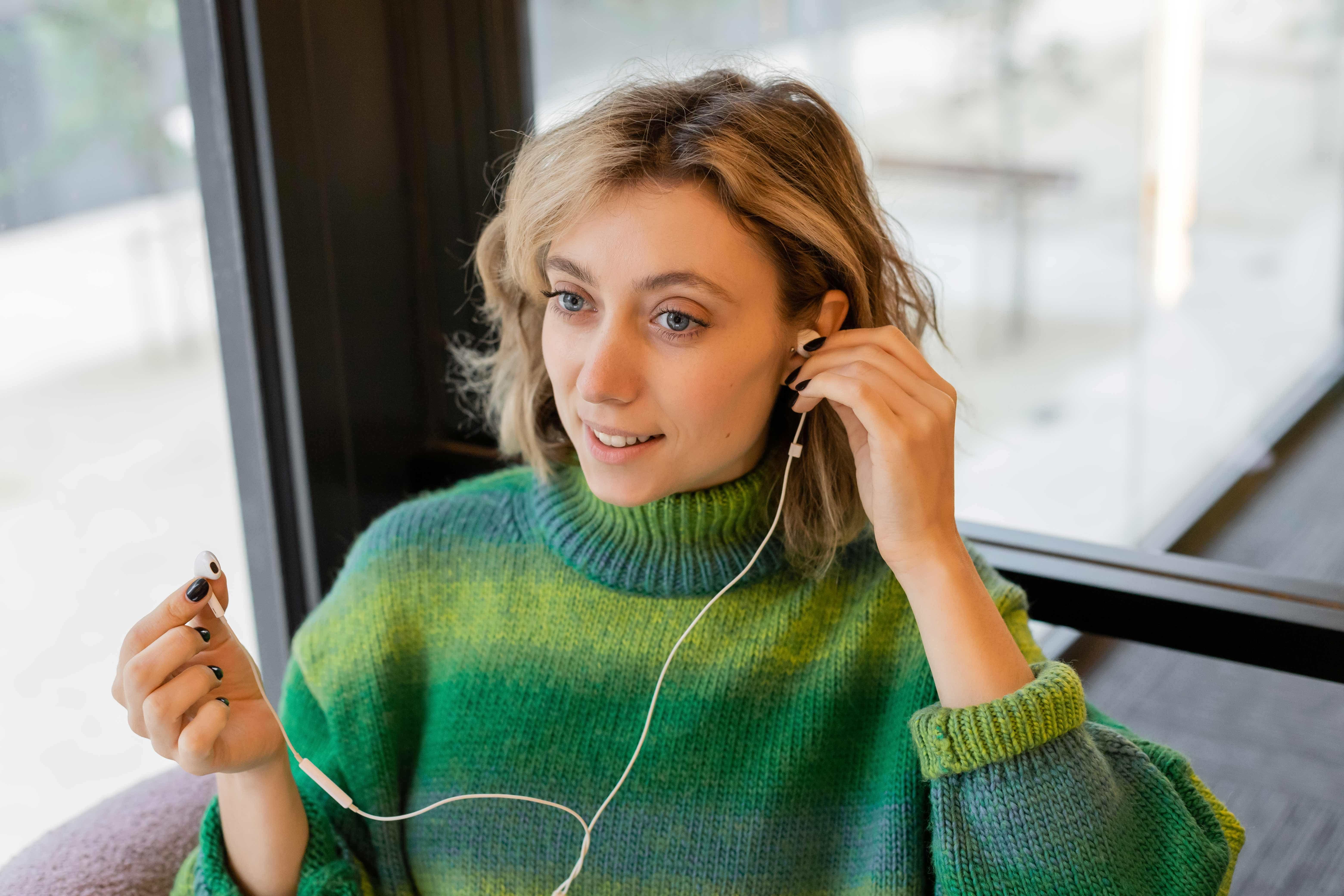 Listening with earbuds P